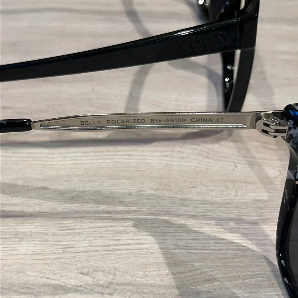 Diff eyewear BELLA polarized sunglasses & Quay after party frames